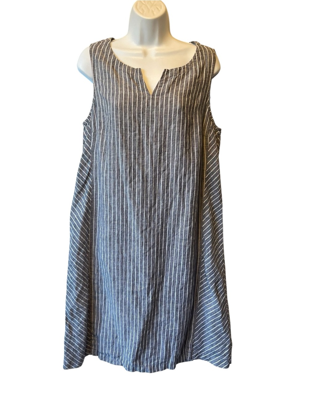 J Jill Love Linen Shift dress M Gray striped 100% Linen Sleeveless Knee length